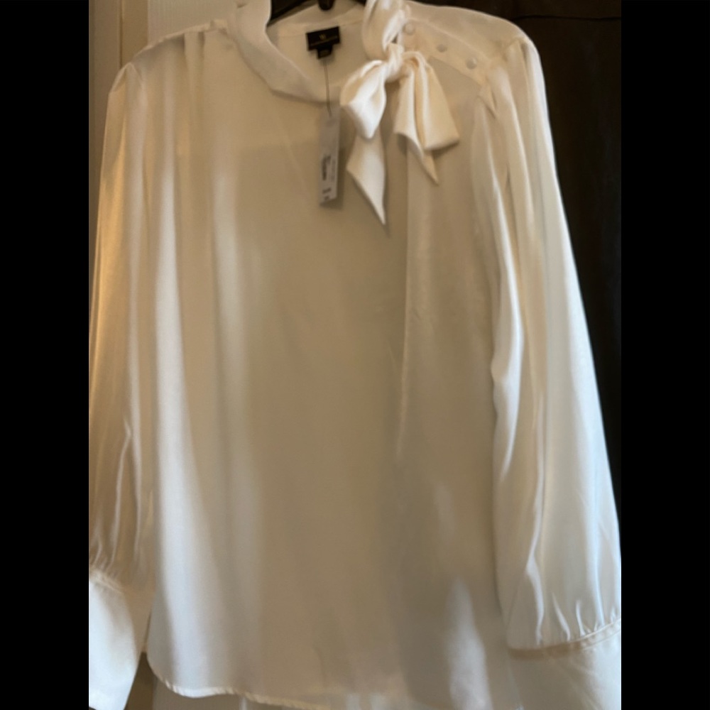 Worthington off white blouse